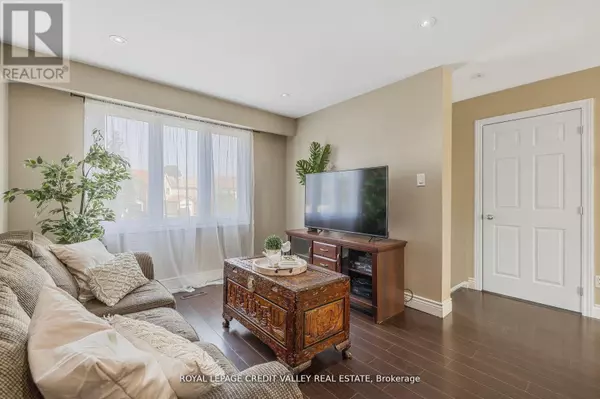 Brampton (heart Lake West), ON L6Z1E4,28 KINCAID COURT
