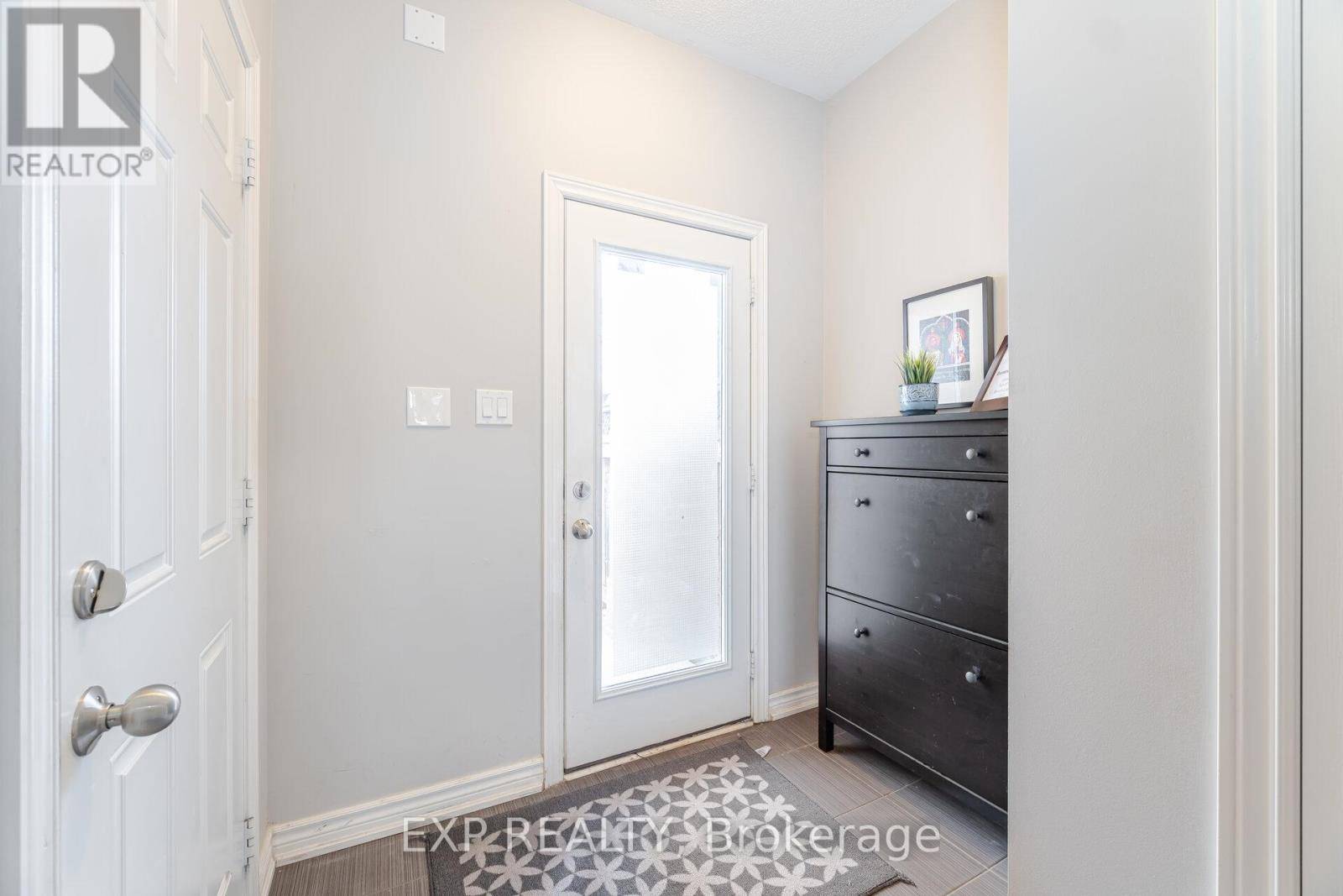 Mississauga (churchill Meadows), ON L5M0M1,5725 Tosca DR #5