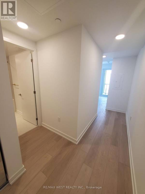 Toronto (stonegate-queensway), ON M8Z4E8,6 Chartwell RD #307