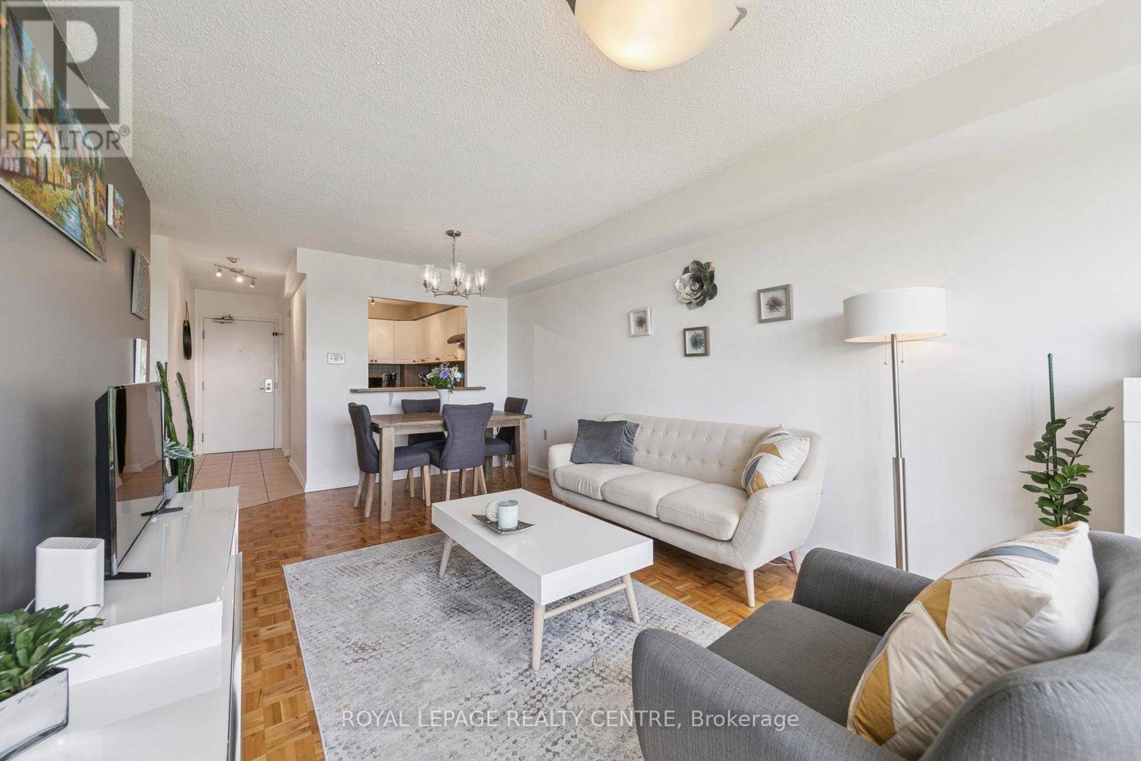 Mississauga (clarkson), ON L5J4R3,1110 Walden CIR #807