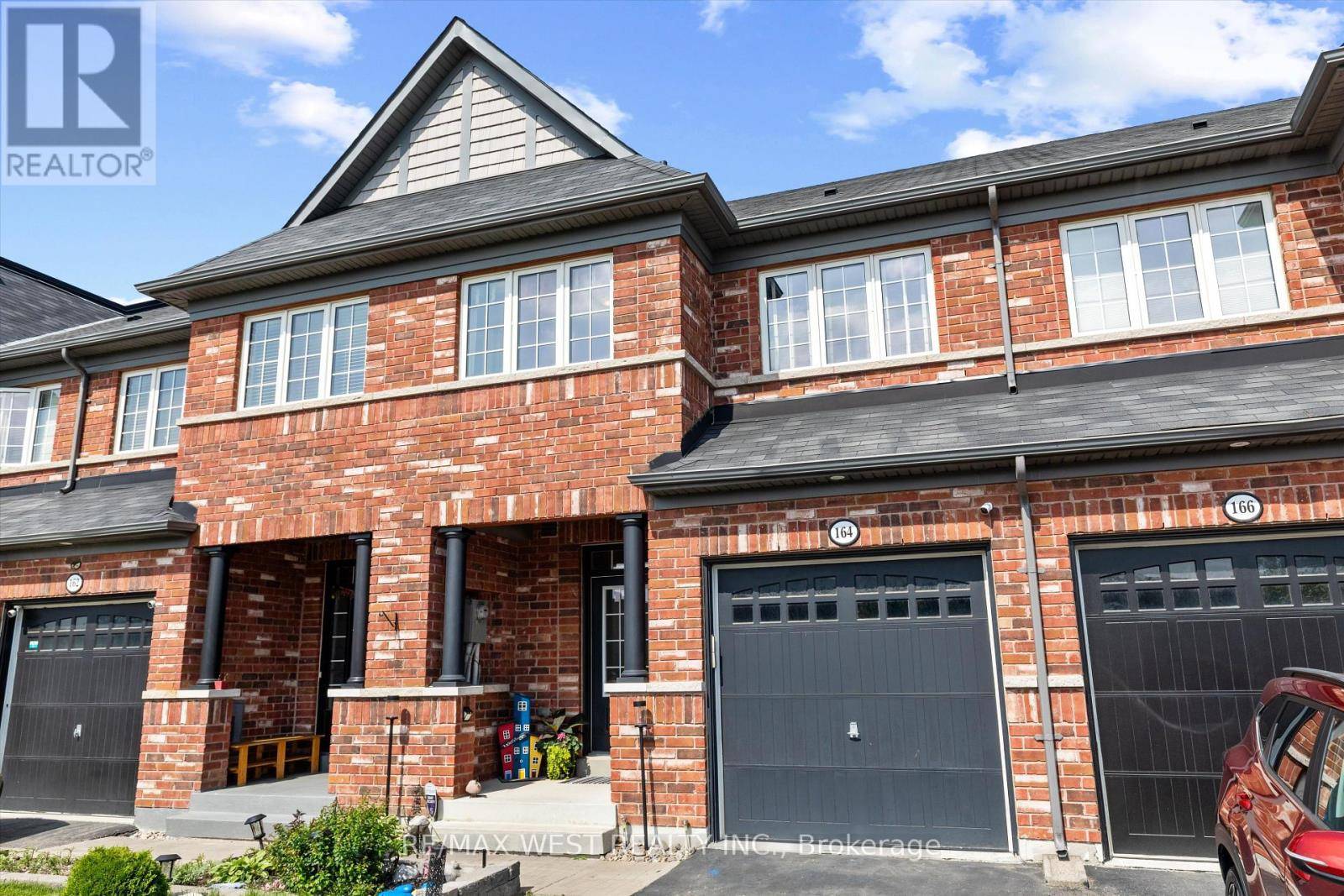 164 SUSSEXVALE DRIVE, Brampton (sandringham-wellington), ON L6R3R2