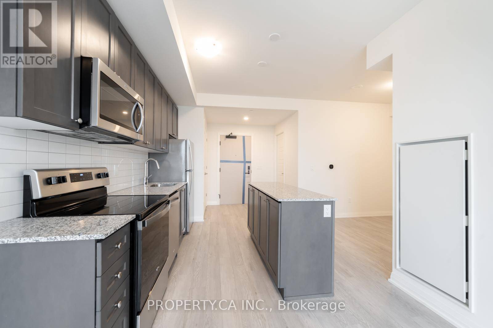 Oakville (jm Joshua Meadows), ON L6H8A4,3006 William Cutmore BLVD #909