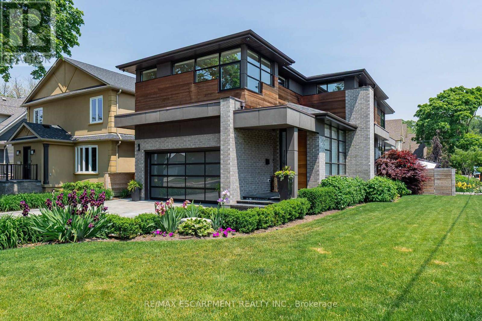 33 WENONAH DRIVE, Mississauga (port Credit), ON L5G3W2