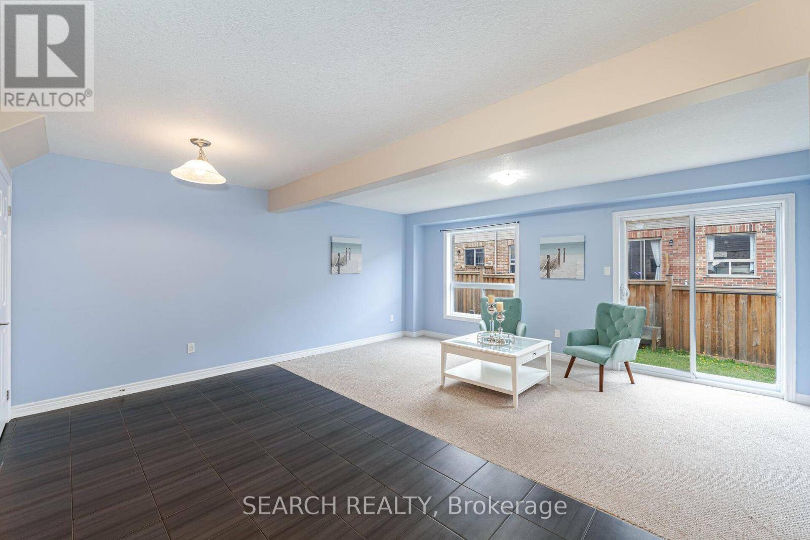 Orangeville, ON L9W6X3,124 Parkinson CRES #16