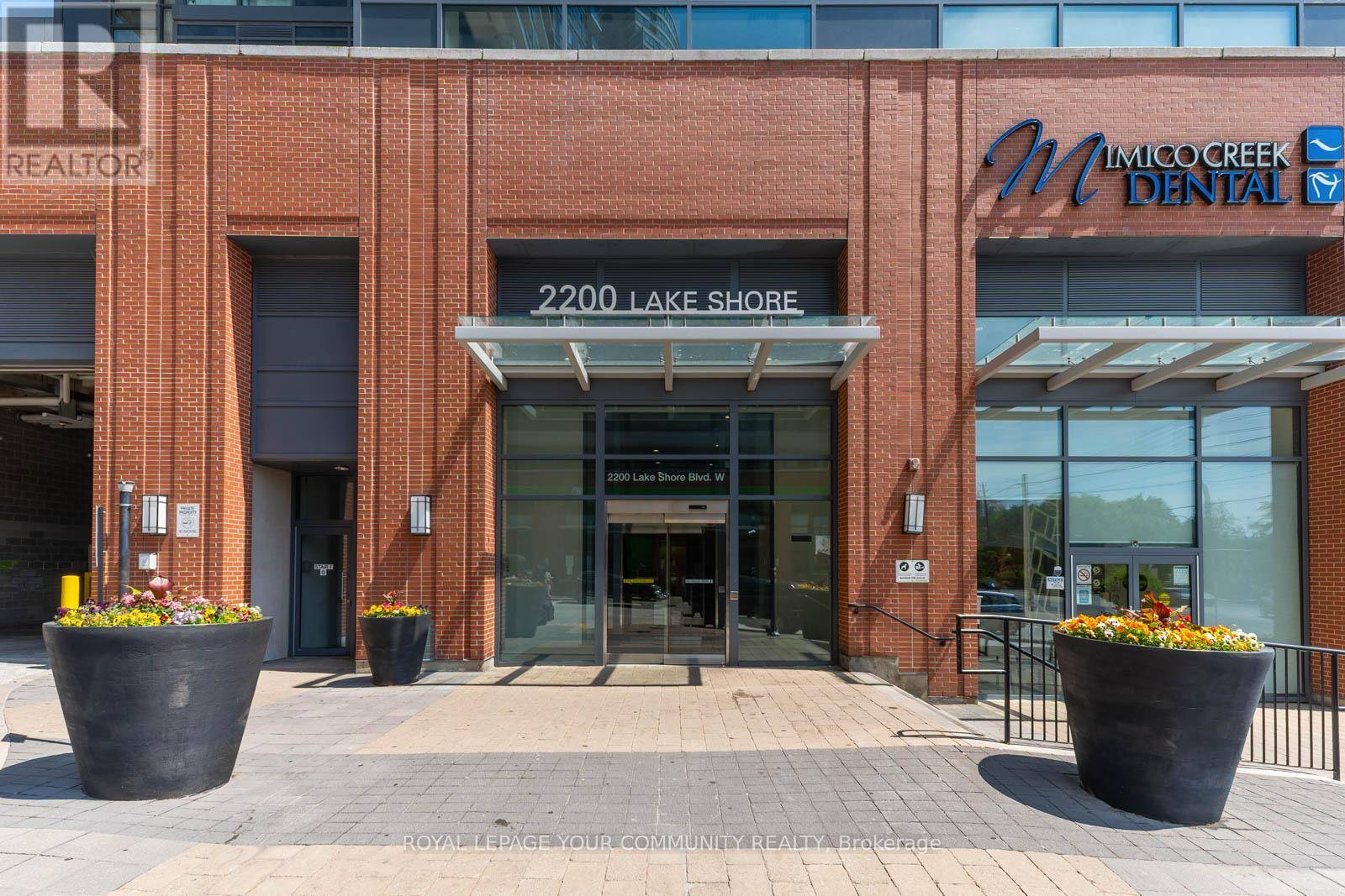 Toronto (mimico), ON M8V1A4,2200 Lakeshore BLVD West #3506