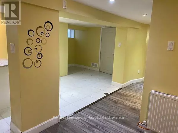 Toronto (keelesdale-eglinton West), ON M6M1K4,162 Donald AVE #Basement