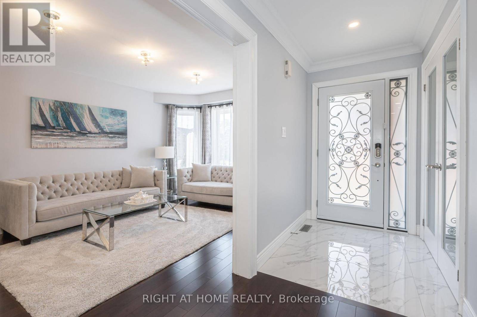 Mississauga (east Credit), ON L5V1P7,5369 FALLINGBROOK DRIVE