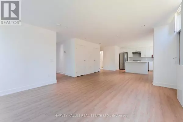 Toronto (edenbridge-humber Valley), ON M9A3T9,289 The Kingsway #104