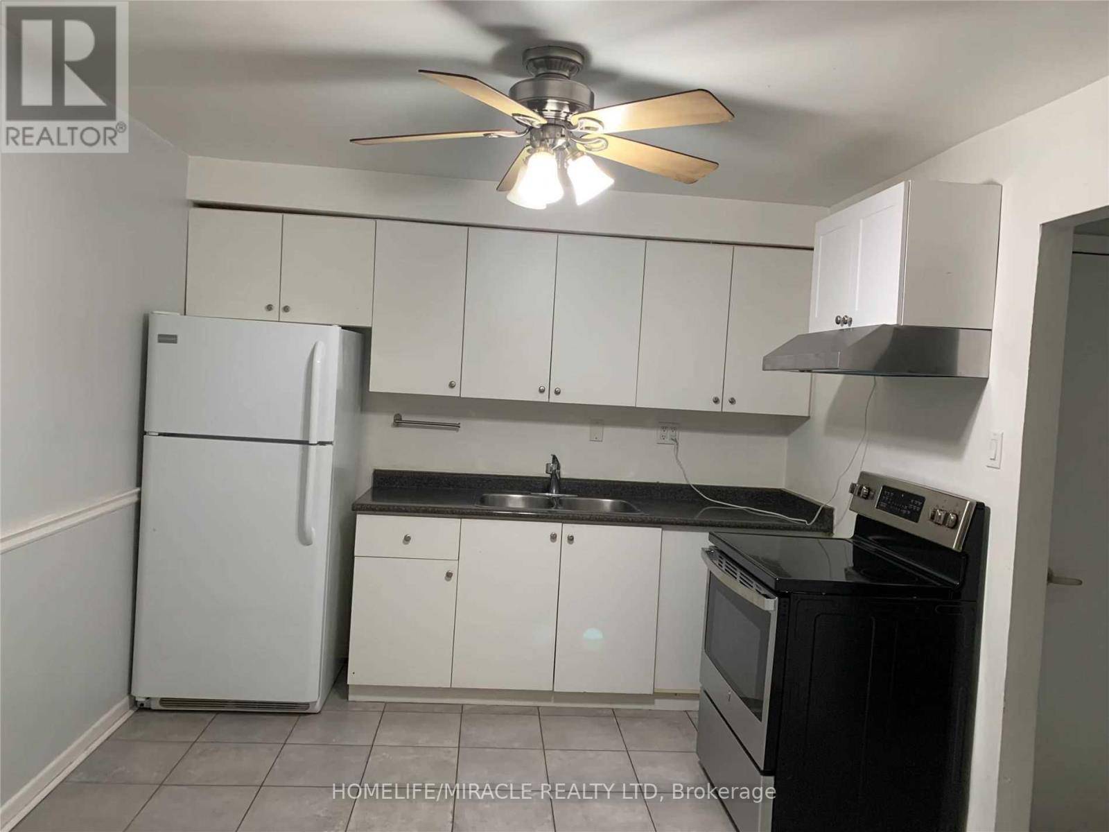 Mississauga (clarkson), ON L5J1J7,1848 Lakeshore RD West #2