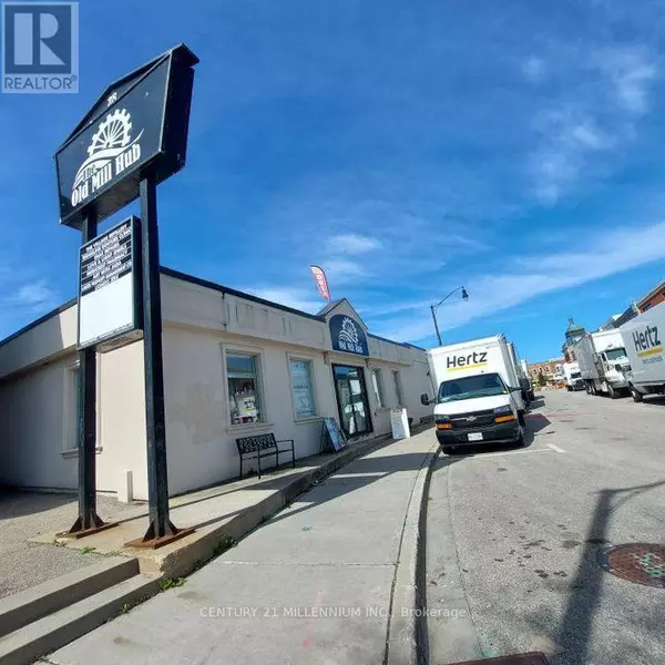 28 Mill ST #102, Orangeville, ON L9W2M3