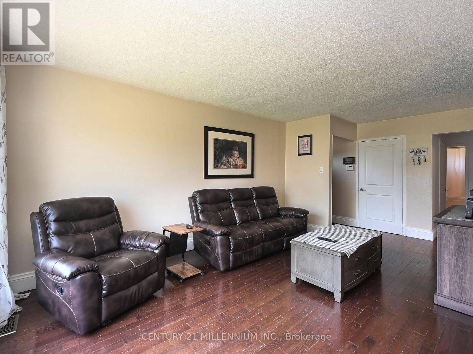Brampton (southgate), ON L6T3M6,109 FOLKSTONE CRESCENT