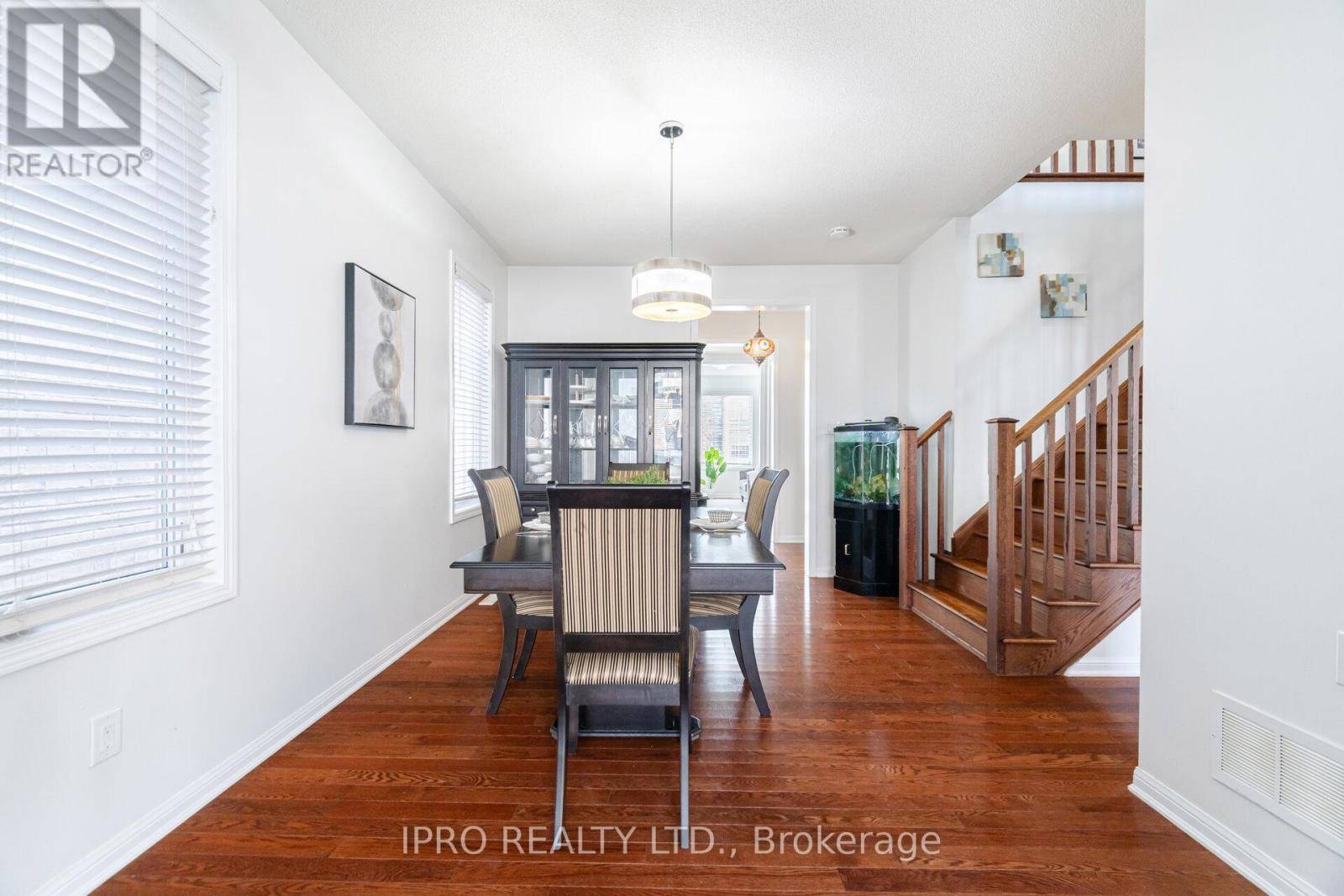 Milton (ha Harrison), ON L9T8P2,1047 SAVOLINE BOULEVARD