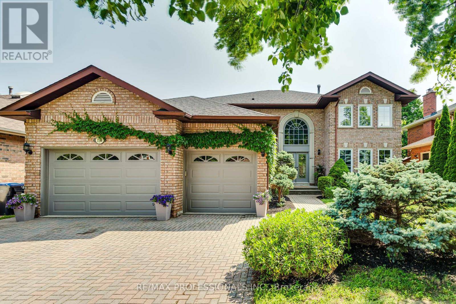 Mississauga (erin Mills), ON L5L3V6,3588 THORPEDALE COURT N