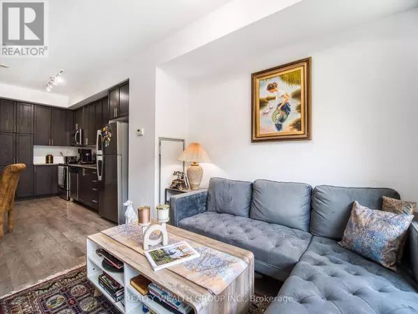 Toronto (yorkdale-glen Park), ON M6A0C4,3091 Dufferin ST #610