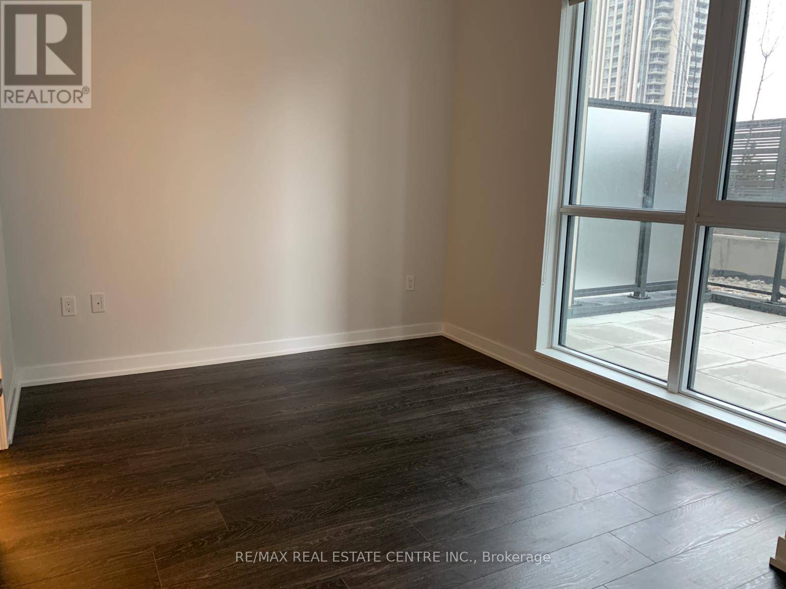 Mississauga (city Centre), ON L5B0K9,4085 Parkside Village DR #507