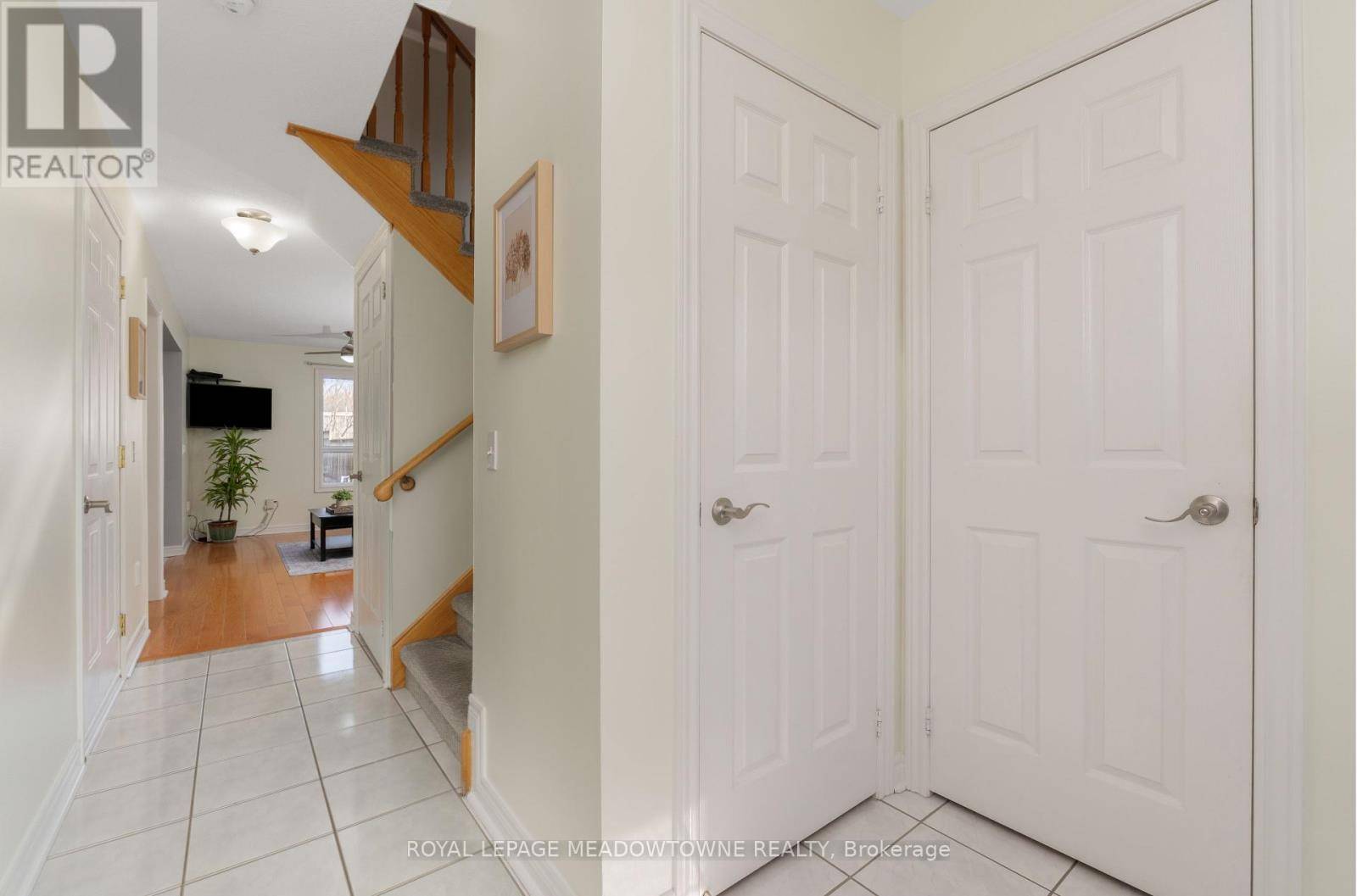 Halton Hills (georgetown), ON L7G6C8,110 MOWAT CRESCENT