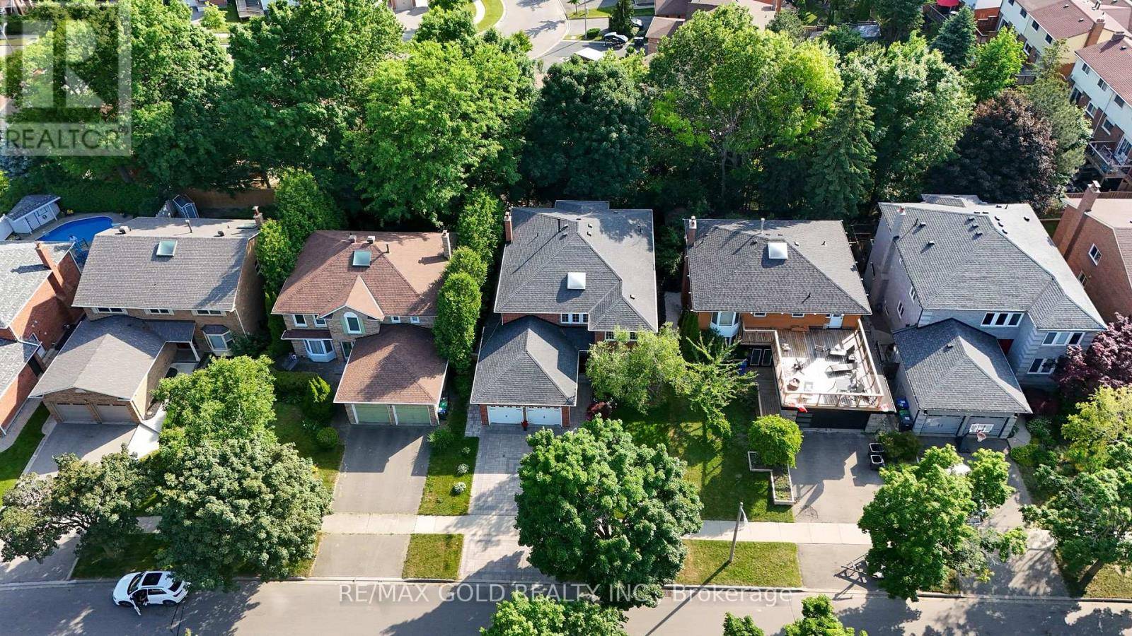 Brampton (heart Lake East), ON L6Z3E2,66 BARR CRESCENT