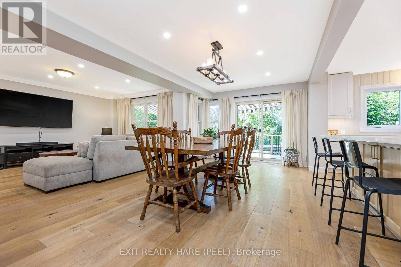 Brampton (snelgrove), ON L6Z3L7,6 STONEGATE DRIVE