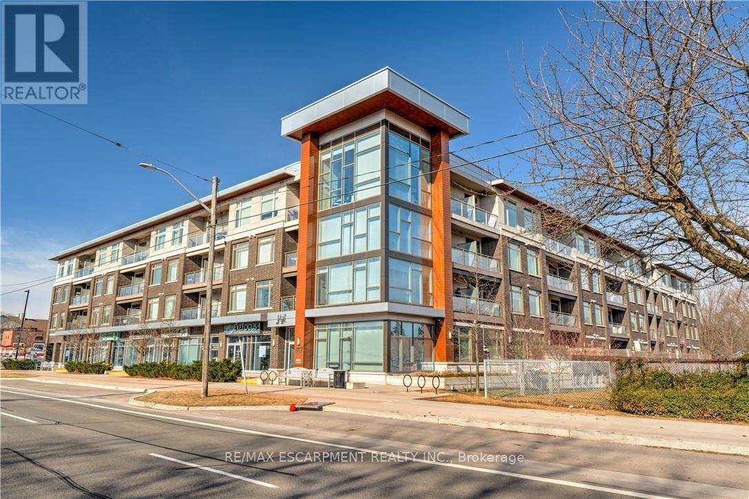 457 Plains RD East #110, Burlington (lasalle), ON L7T0B8
