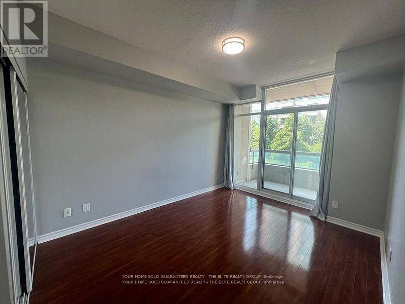 Mississauga (fairview), ON L5B0B9,3504 Hurontario ST #212