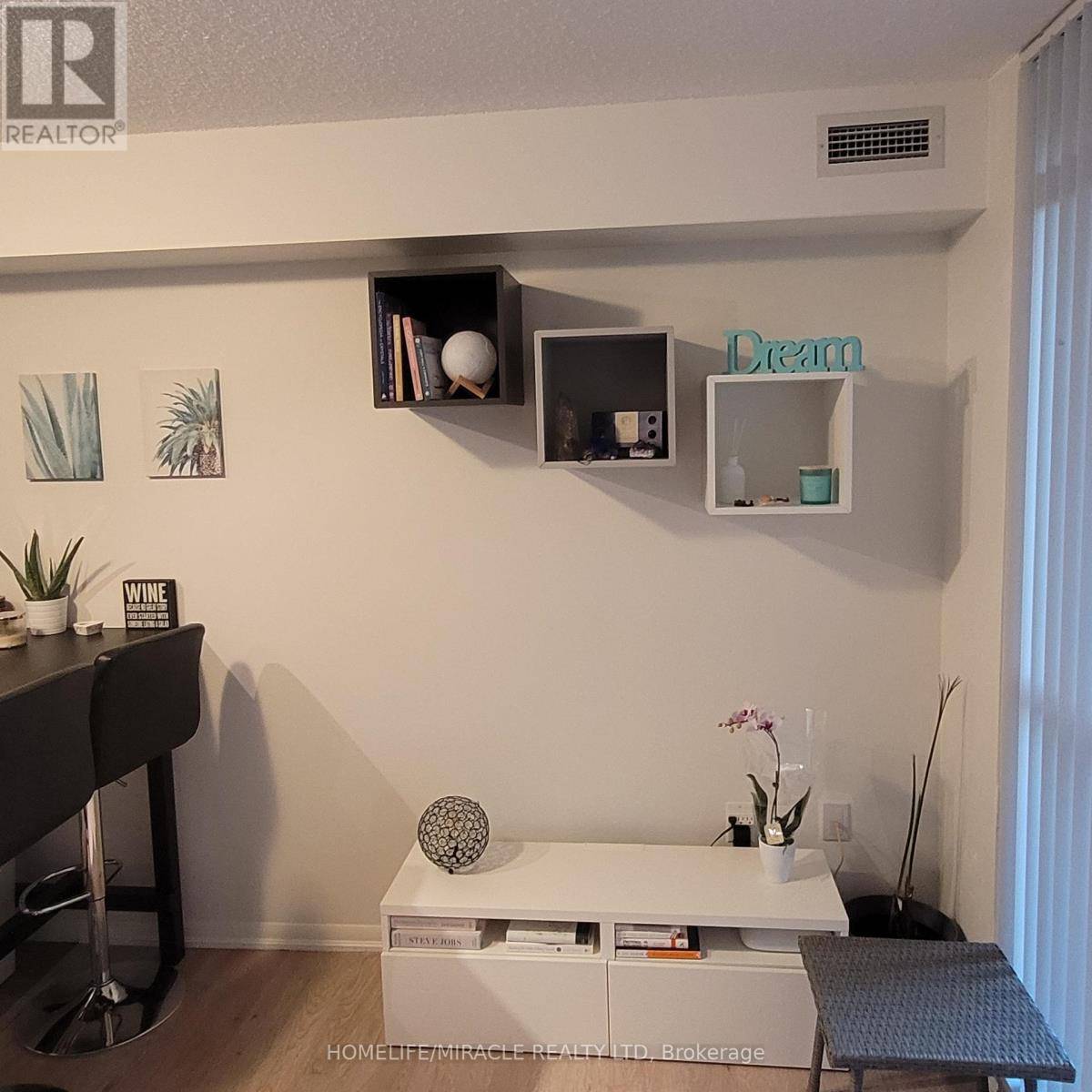 Toronto (yorkdale-glen Park), ON M6A0A2,830 Lawrence AVE West #529