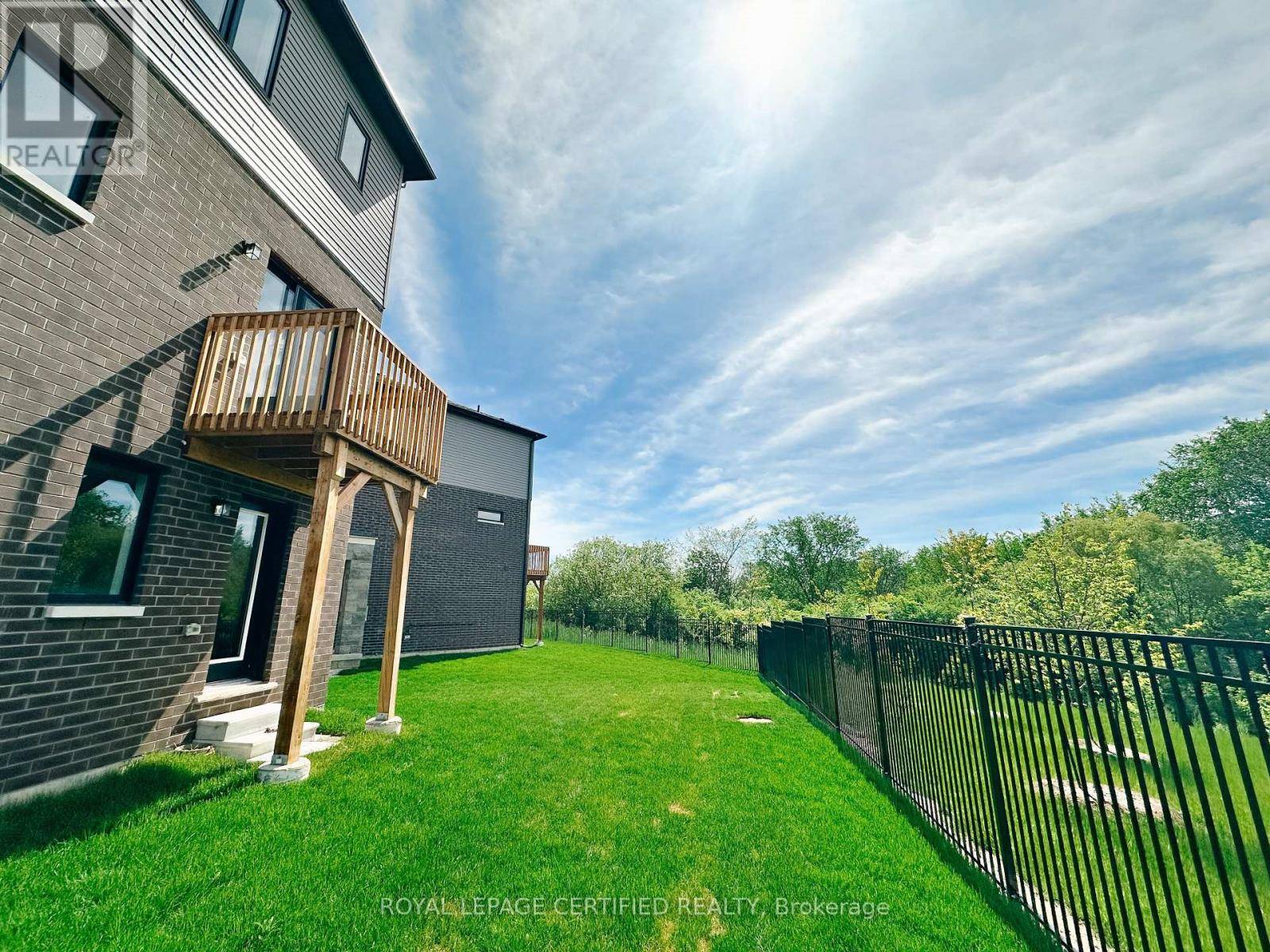 Brampton (sandringham-wellington), ON L6R4G6,68 FIELDRIDGE CRESCENT