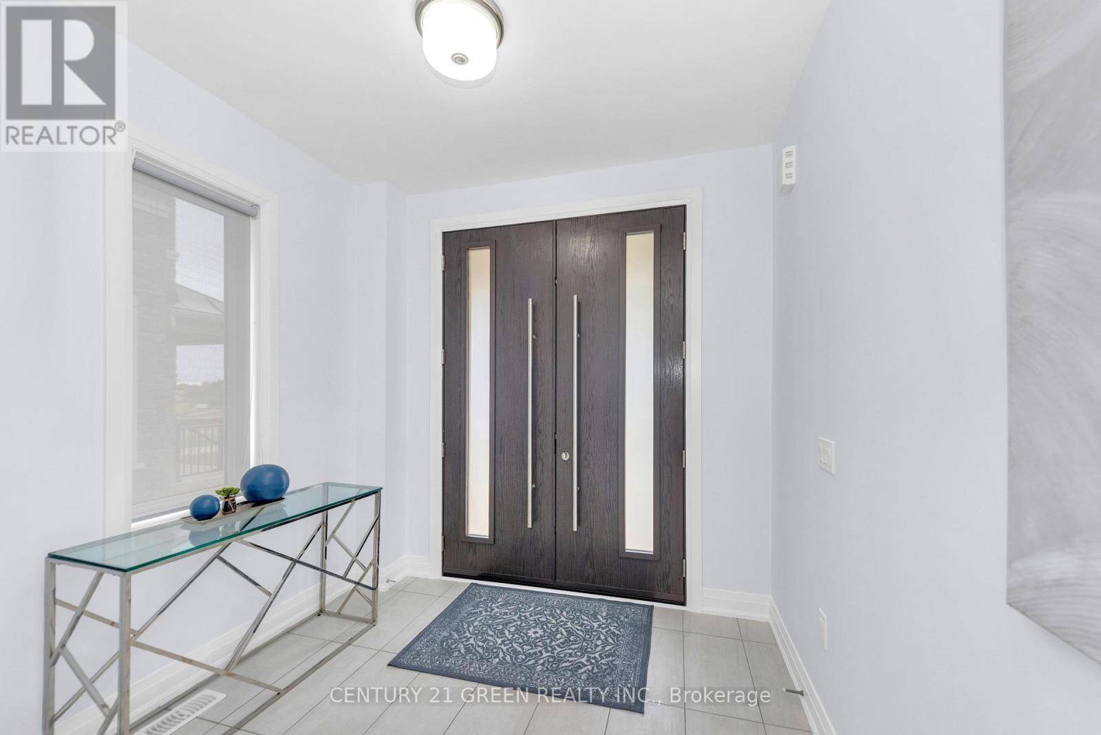 Oakville (go Glenorchy), ON L6H3R1,4128 HILLSBOROUGH CRESCENT