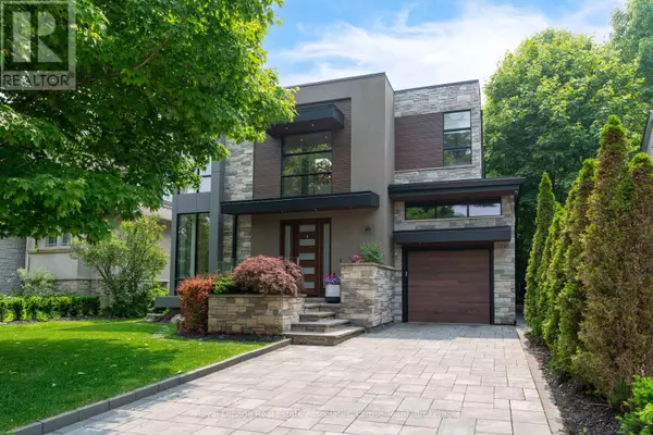 16 MAPLE AVENUE S, Mississauga (port Credit), ON L5H2R6