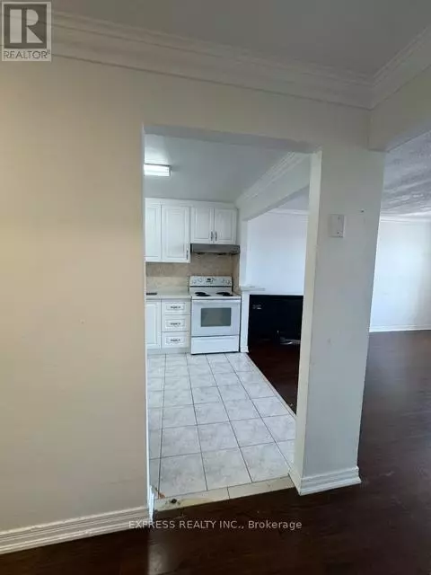 Mississauga (lakeview), ON L5E1E3,941A LAKESHORE ROAD E