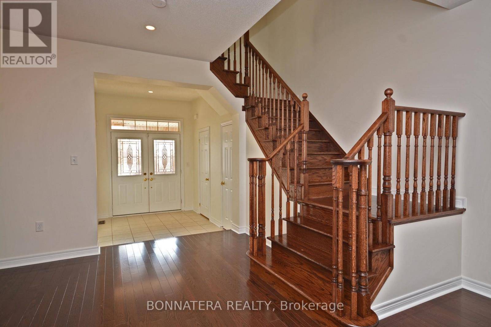 Oakville (bc Bronte Creek), ON L5M0L2,3275 Stalybridge DR #19