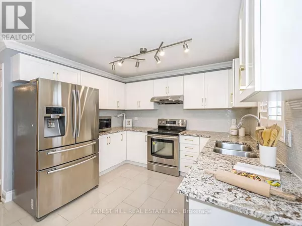 Mississauga (meadowvale Village), ON L5N8A2,1575 SAMUELSON CRESCENT