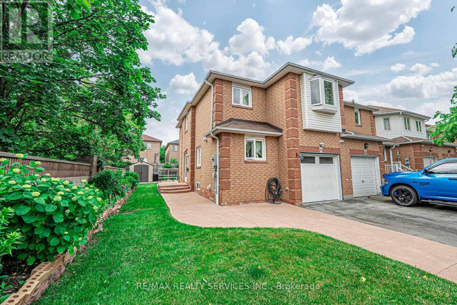 Brampton (heart Lake East), ON L6Z1P2,10 Shirley PL #10