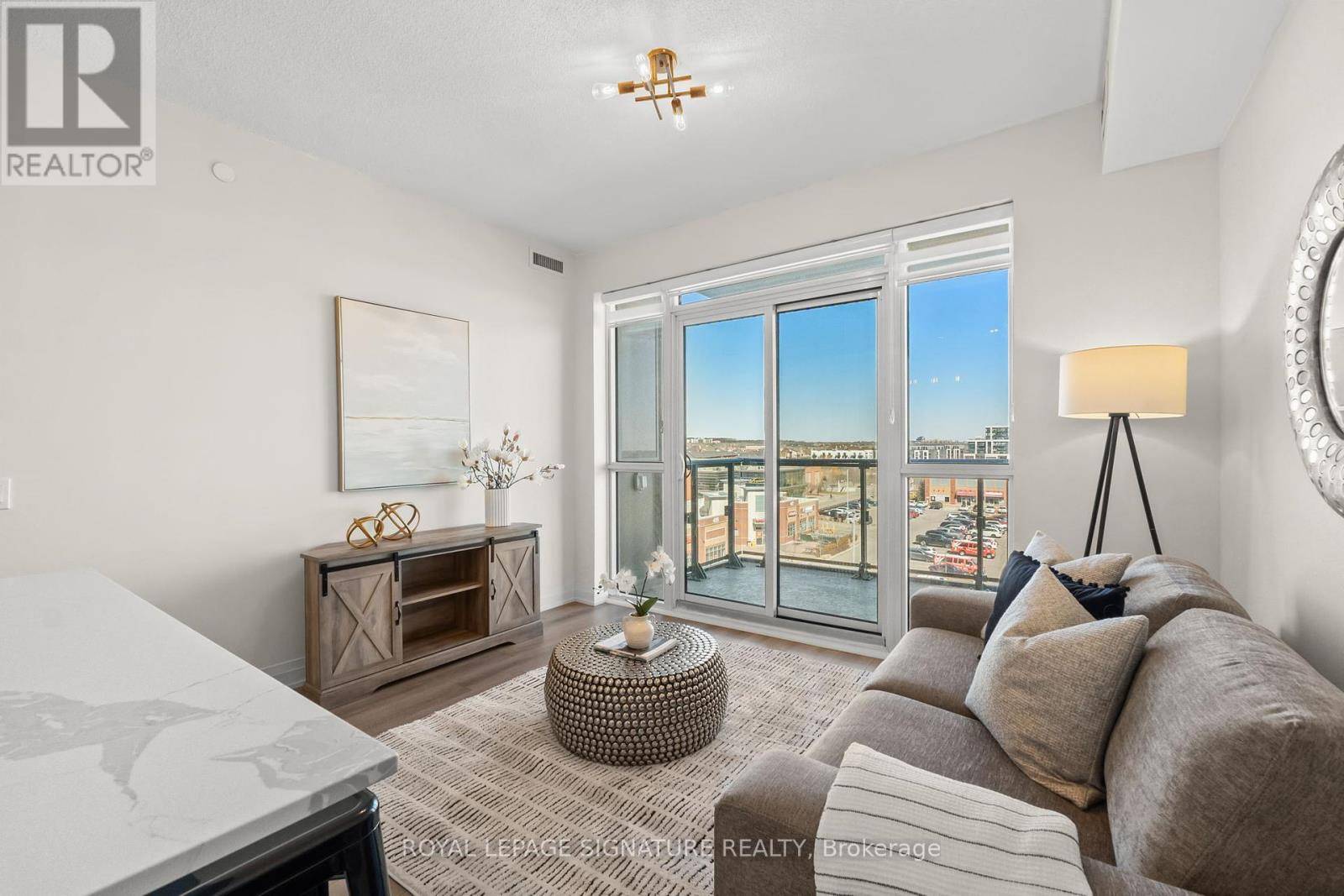 Oakville (go Glenorchy), ON L6M1L9,509 Dundas ST West #512