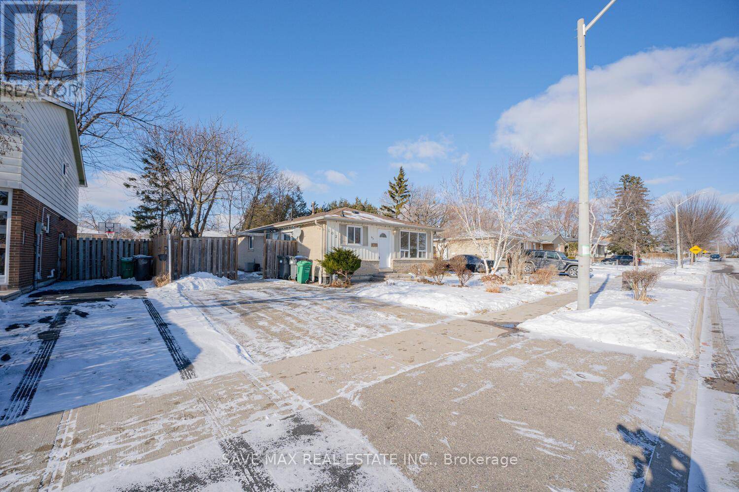 Brampton (madoc), ON L6V2H7,102 SUTHERLAND AVENUE