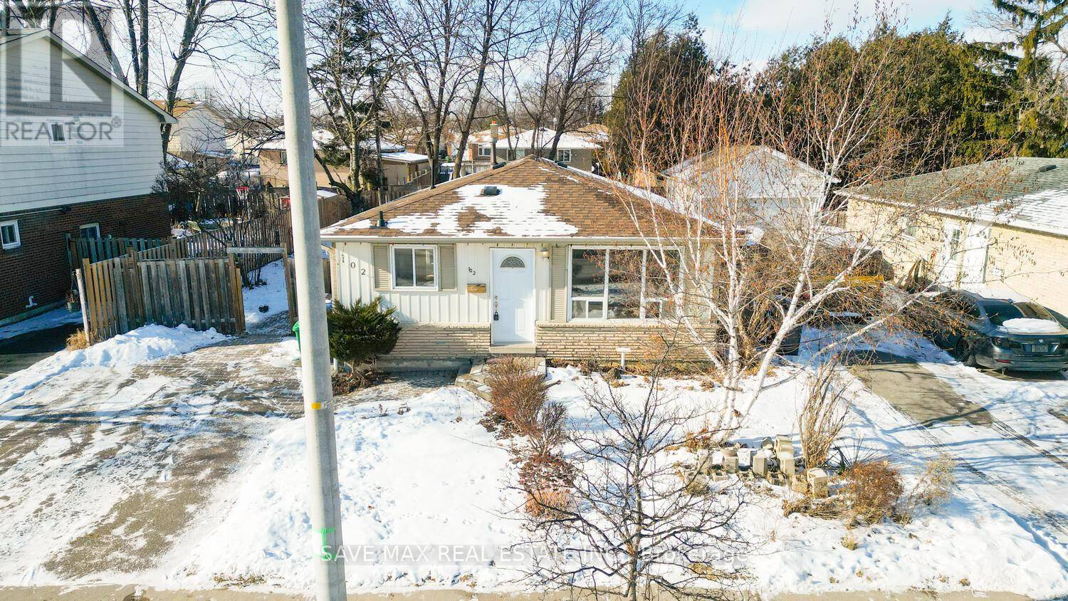 102 SUTHERLAND AVENUE, Brampton (madoc), ON L6V2H7