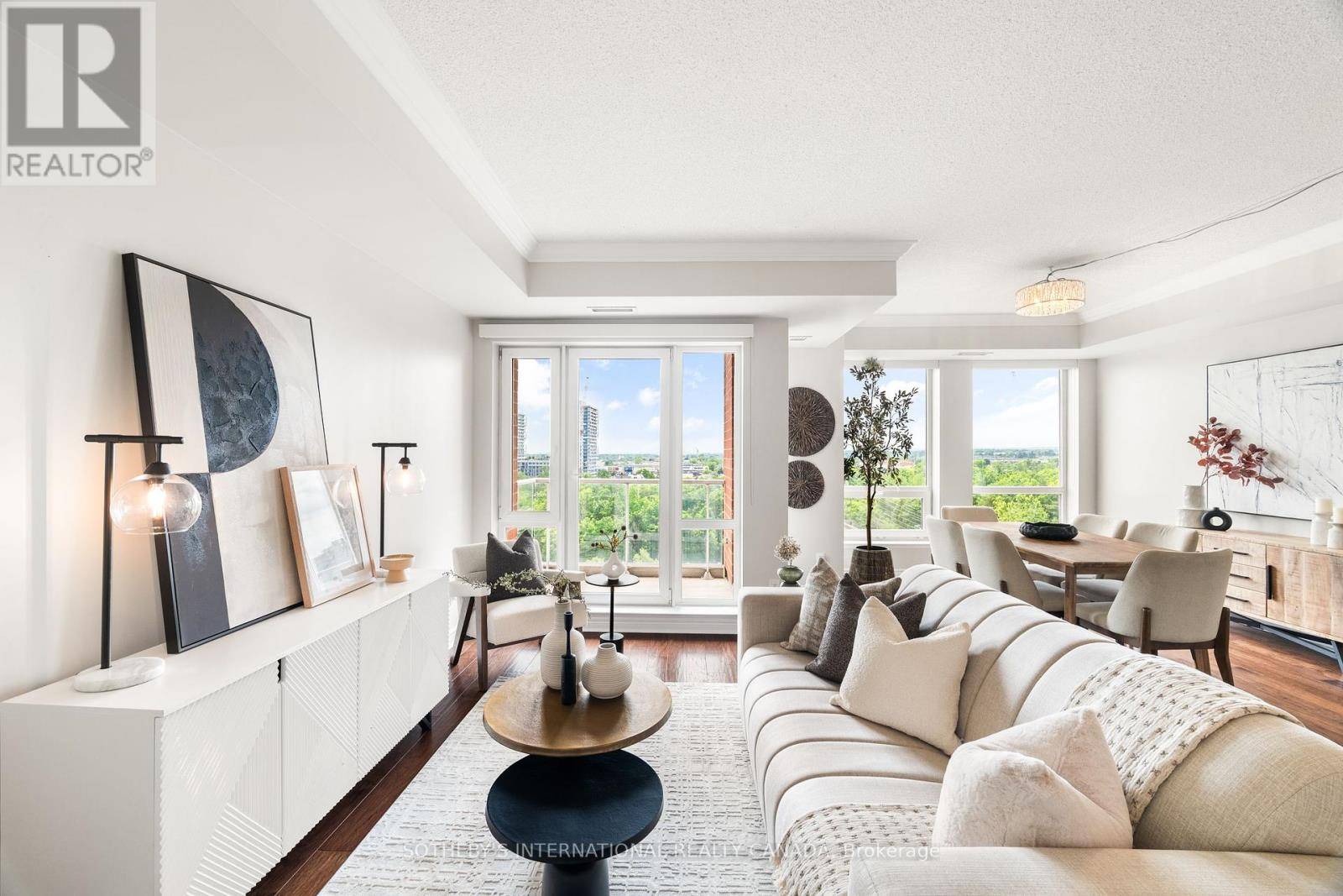 Oakville (qe Queen Elizabeth), ON L6J7W2,40 Old Mill RD #901