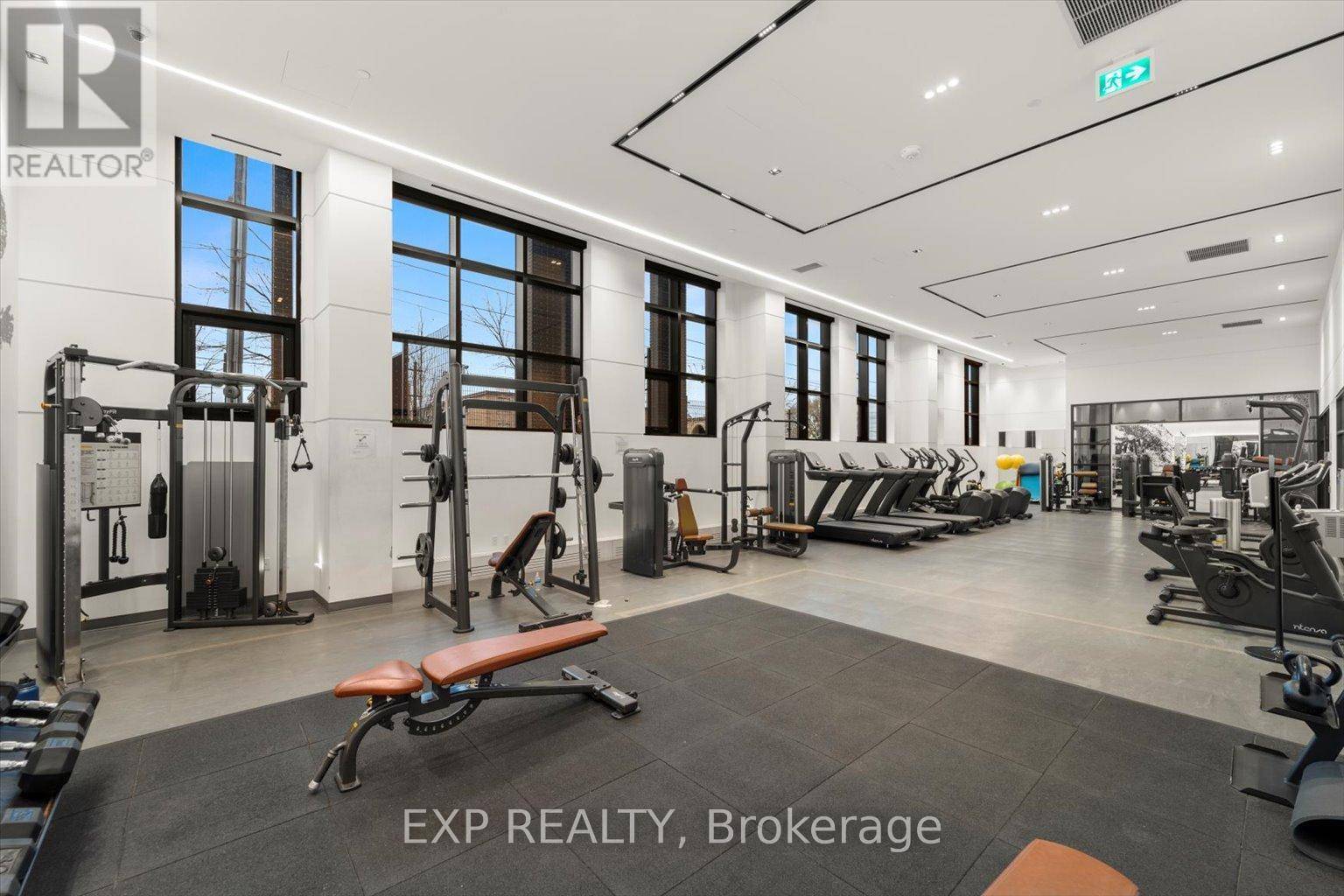Toronto (downsview-roding-cfb), ON M3K0C9,50 George Butchart DR #812