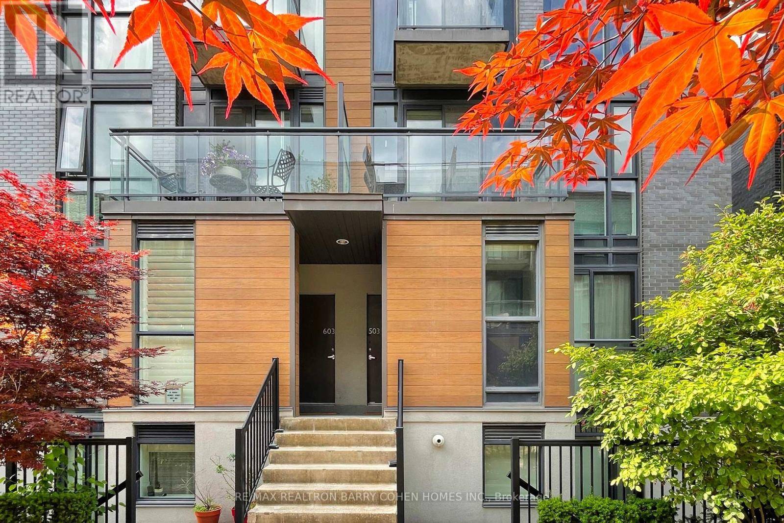 Toronto (dovercourt-wallace Emerson-junction), ON M6P0A9,15 Sousa Mendes ST #503