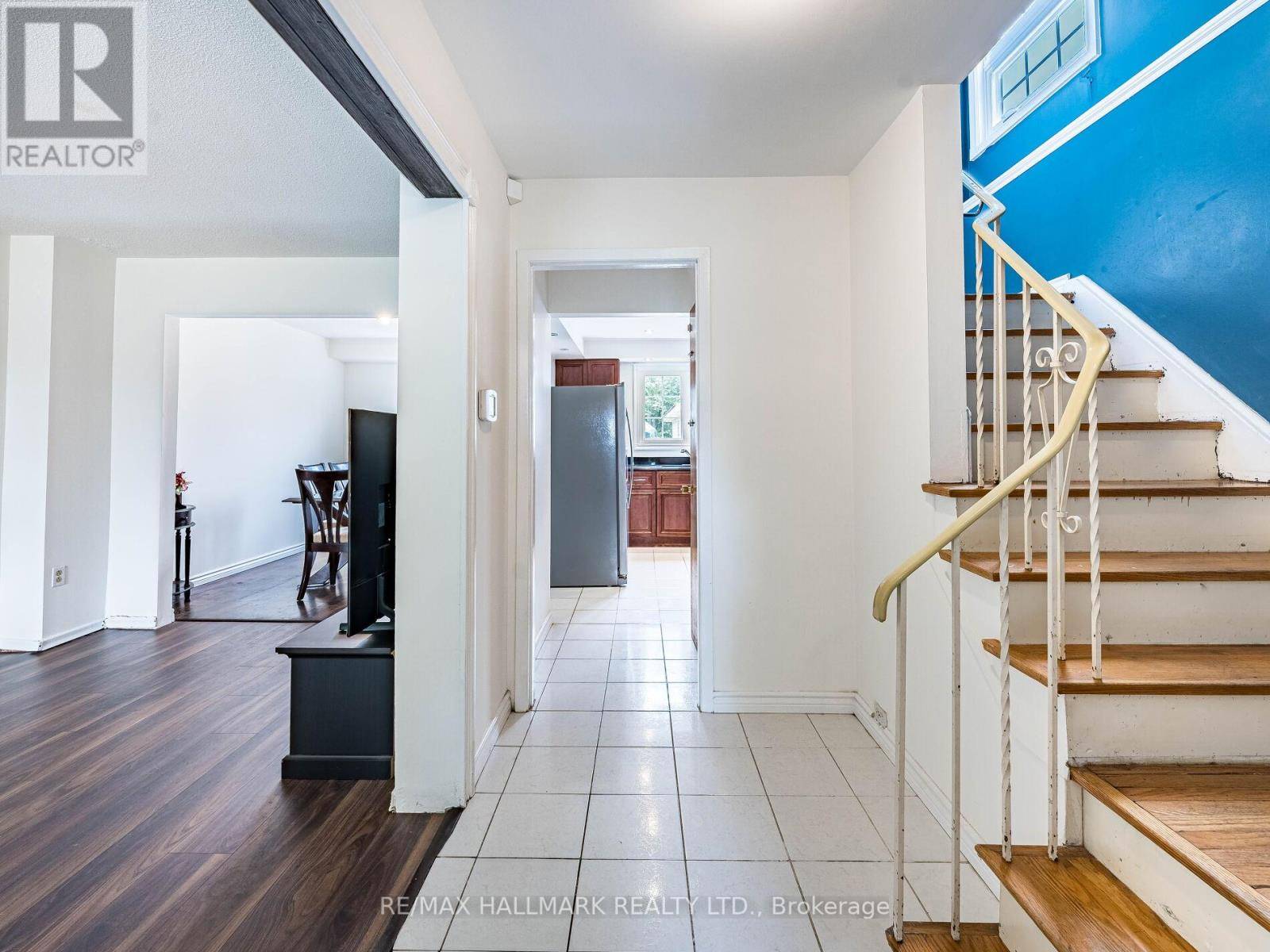 Mississauga (malton), ON L4T2L8,7232 REDFOX ROAD