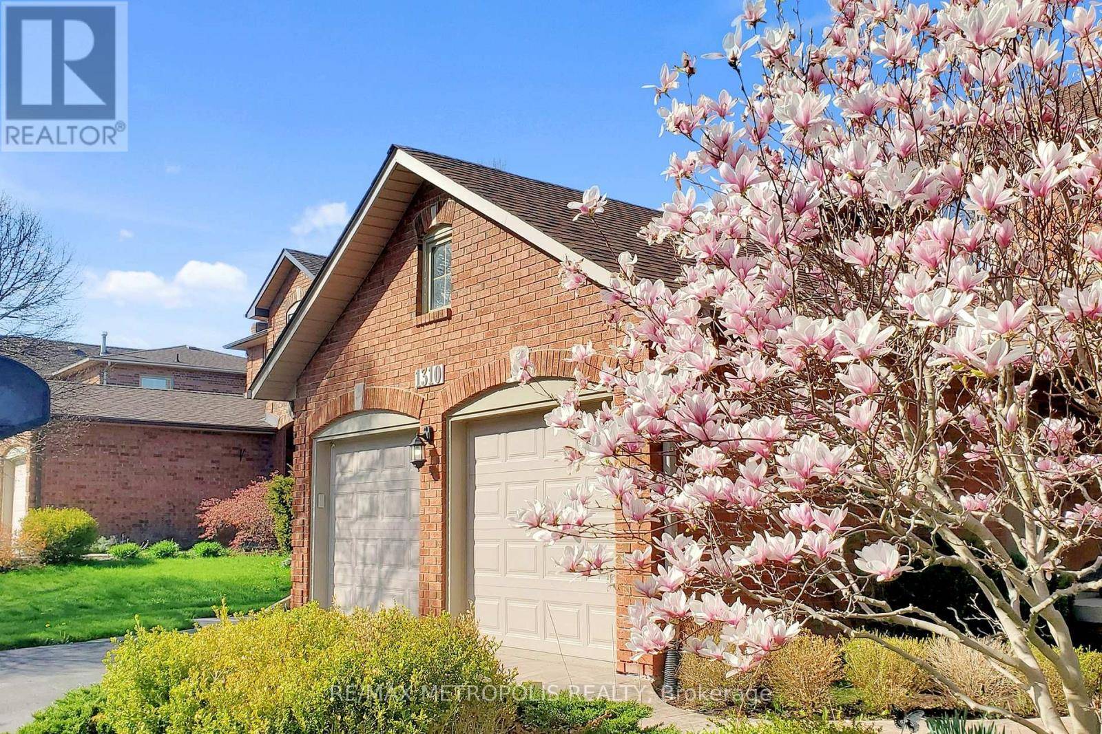 Oakville (fa Falgarwood), ON L6H4L8,1310 GOLDEN MEADOW TRAIL