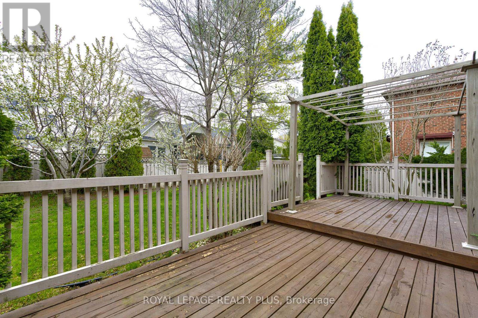 Burlington (brant), ON L7S2J6,1231 SABLE DRIVE