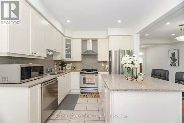 Brampton (northwest Brampton), ON L7A0W2,72 AYLESBURY DRIVE