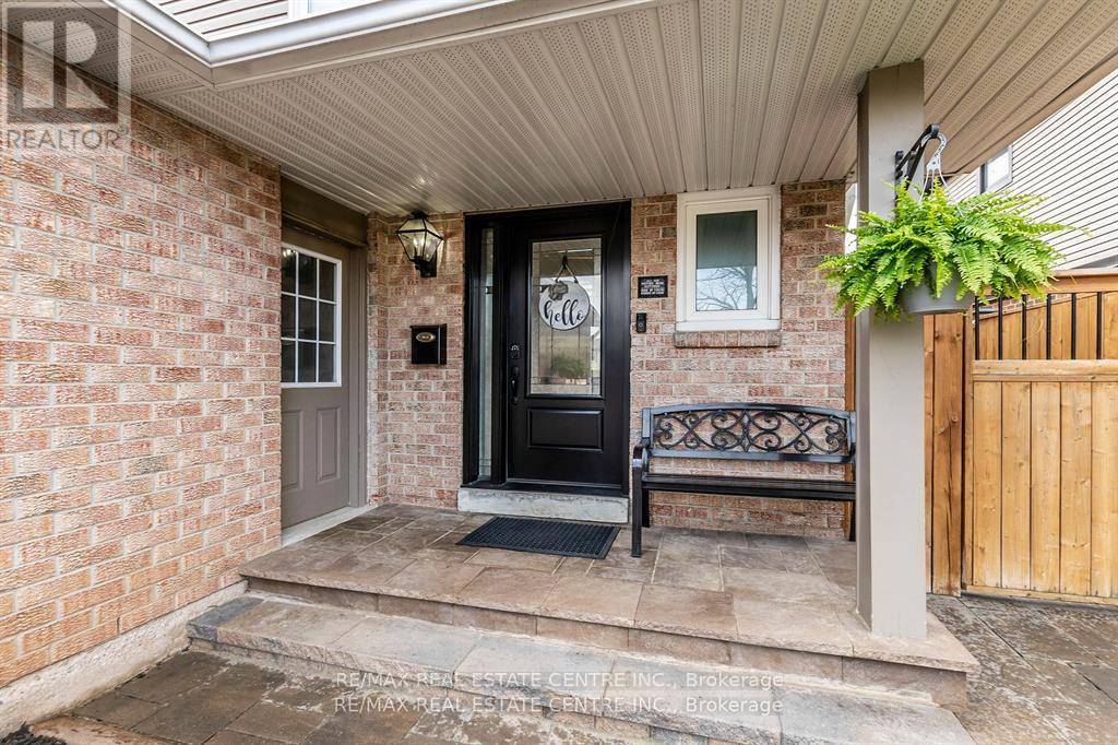 Milton (bm Bronte Meadows), ON L9T4R6,481 BELL STREET