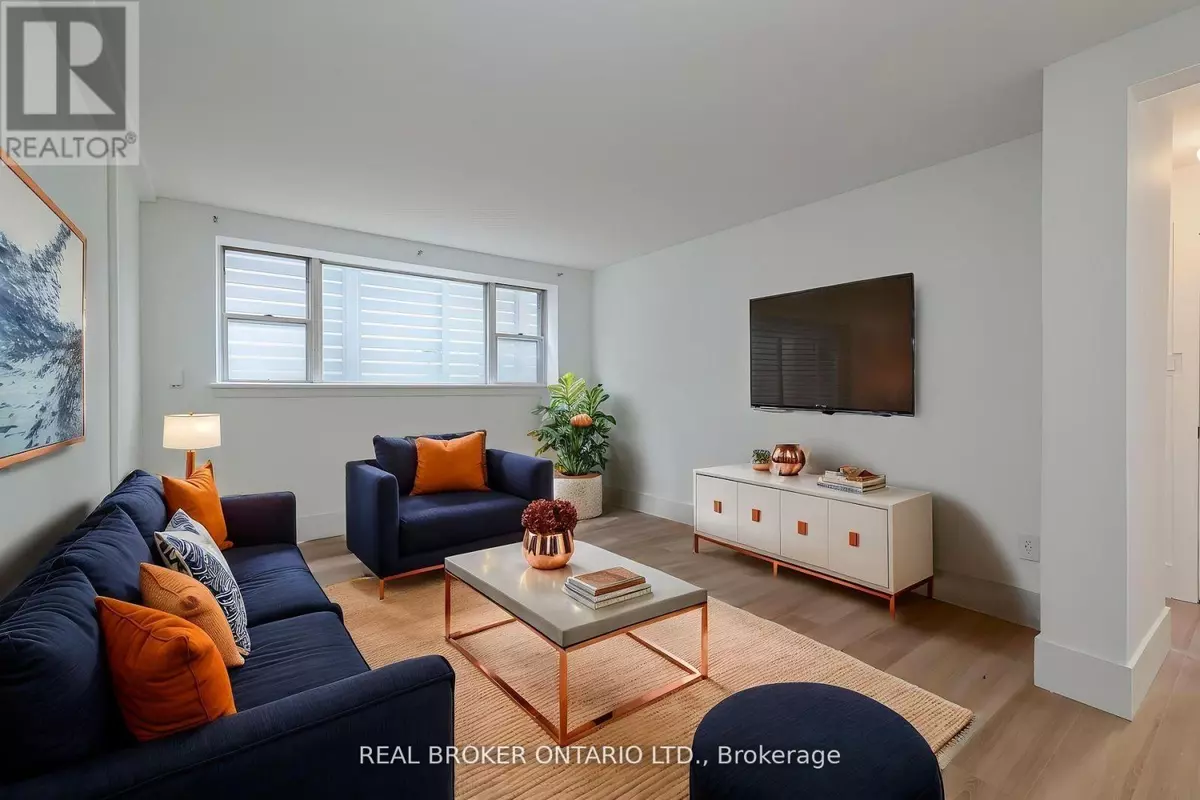 Toronto (mimico), ON M8V1X6,71 Murrie ST #1