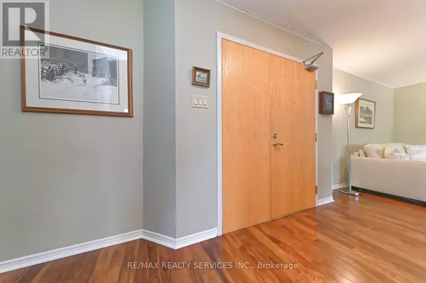 Brampton (downtown Brampton), ON L6V4A8,58 Church ST East #402