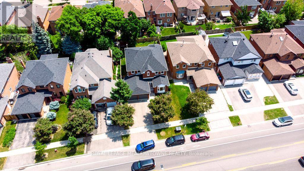 Mississauga (hurontario), ON L5R2J7,328 BRISTOL ROAD W