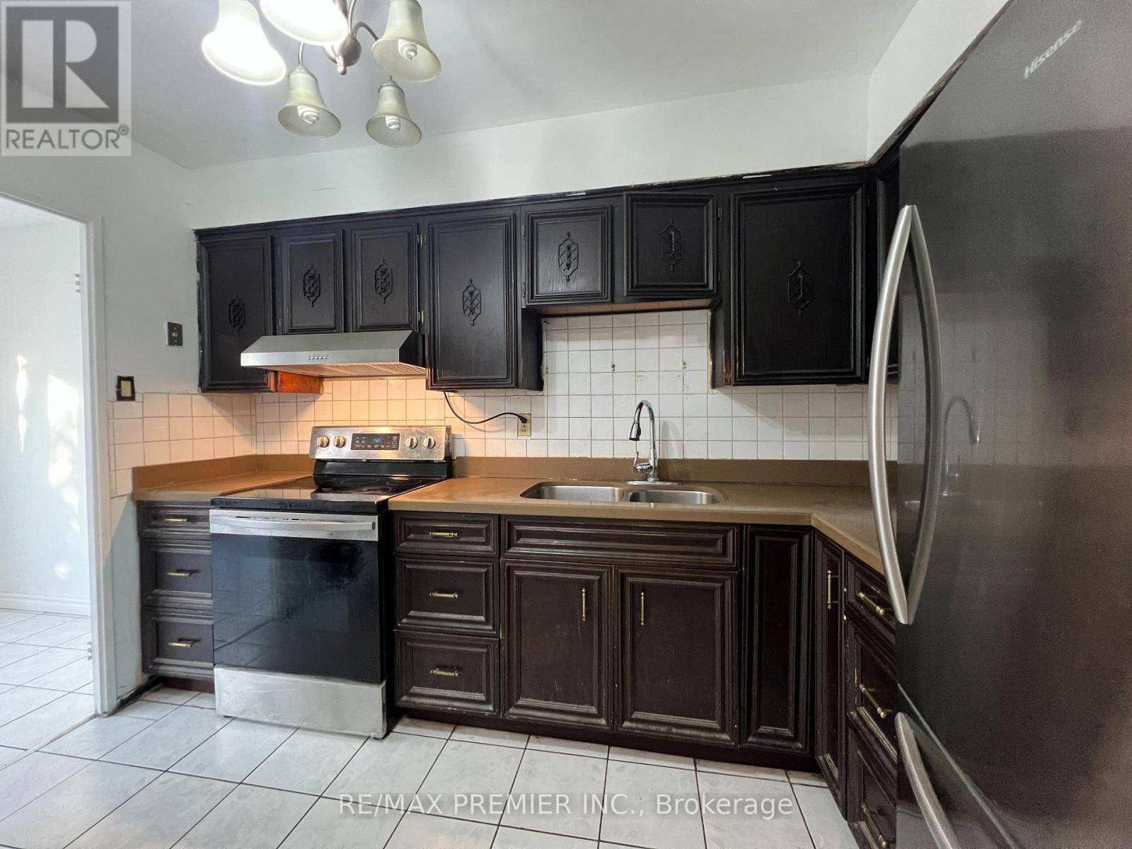 Toronto (glenfield-jane Heights), ON M3N2T2,10 Eddystone AVE #234