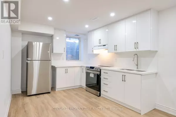6 DALE MEADOWS ROAD, Brampton (northwest Brampton), ON L7A4Z9