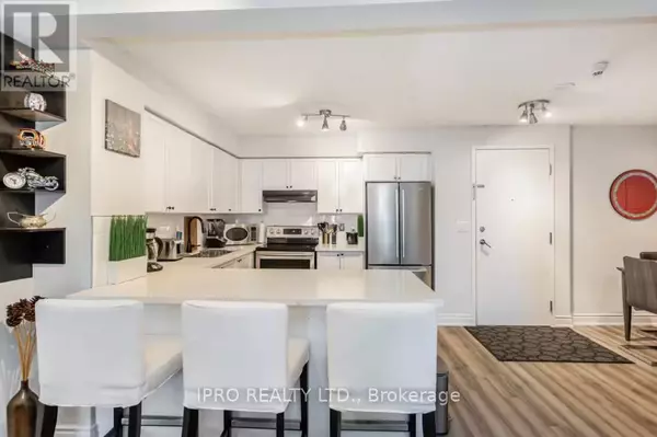 Mississauga (city Centre), ON L5B4P5,3888 DUKE OF YORK BLVD #933