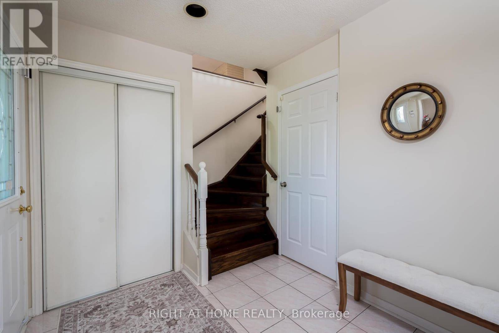 Mississauga (east Credit), ON L5M5M6,1532 ROSEWAY DRIVE